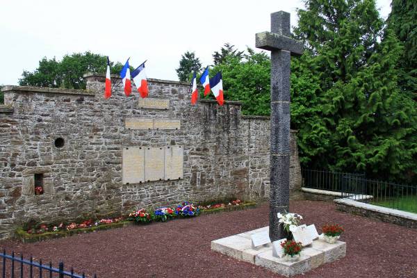 Monument de Krihuel en mmoire des civils et des militaires assassins en juillet 1944