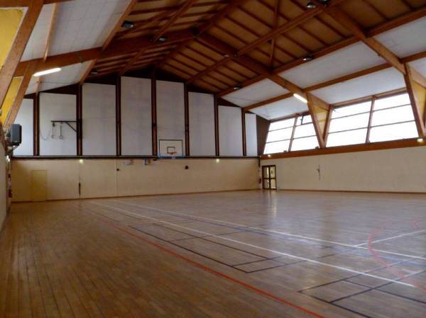 salle 600m, salle polyvalente